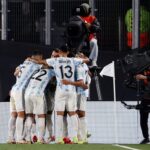 Argentina doblega a Uruguay y Messi llega a 80 goles con la Albiceleste