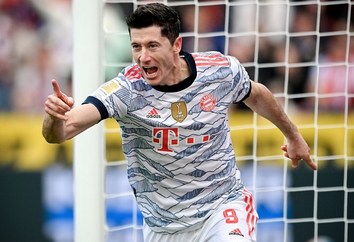 El Bayern destroza al Leverkusen (1-5) y es líder solitario