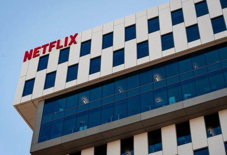 El Gobierno de Perú plantea subir impuestos a ricos y exigirle el IVA a Netflix