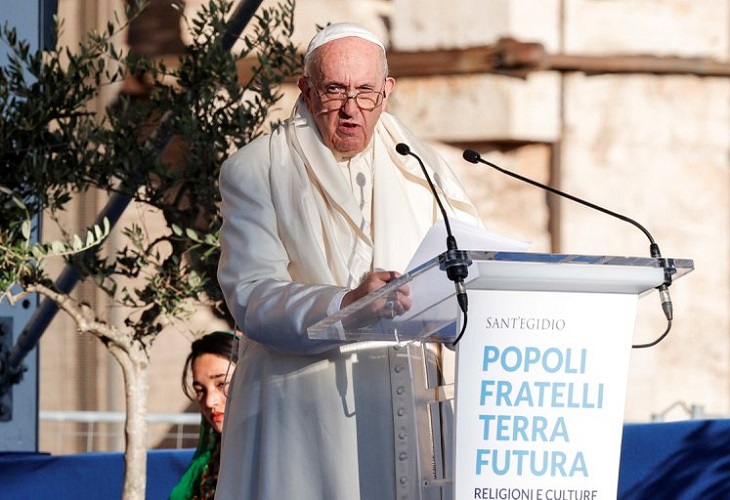 El papa Francisco insta al Sínodo a crear una Iglesia amiga e integrar a las mujeres