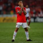 El peruano Paolo Guerrero rescinde su contrato con el Internacional de Brasil