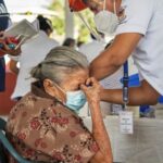 Gobierno mexicano afirma haber cumplido meta de vacunar a todos los adultos