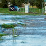 Graves inundaciones en California dejan sin electricidad a 380.000 hogares