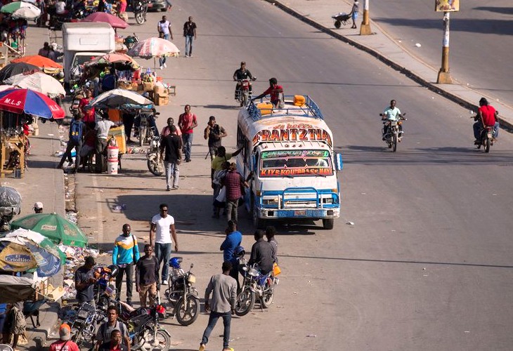 Haití vive la tercera jornada del paro con un aumento de la actividad en la capital