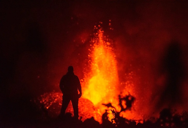 La lava del volcán afecta ya a 400 hectáreas y el delta ocupa ya casi 30
