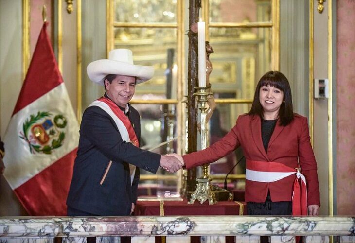 La primera ministra de Perú dice que la Asamblea Constituyente no es una prioridad