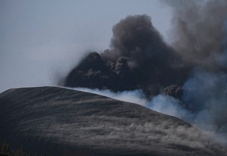 La superficie ocupada por la ceniza del volcán de La Palma se eleva a 3.304 hectáreas