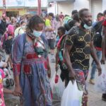 Miles de migrantes inician caravana desde frontera sur de México a la capital