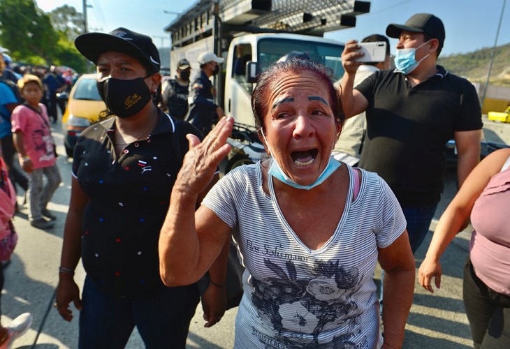 Quiero saber si mi hijo vive, el drama de las familias de reos de Guayaquil