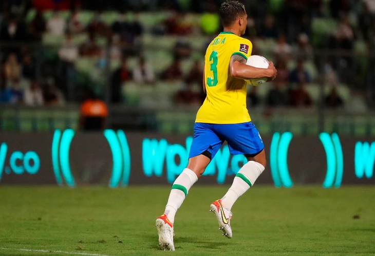 Thiago Silva califica de exageradas las críticas contra Neymar