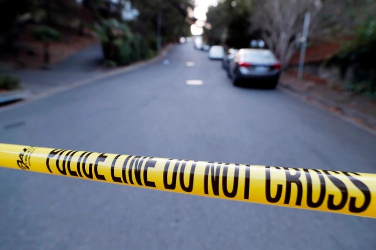 Un muerto y siete heridos en un tiroteo cerca de una universidad en EE.UU.