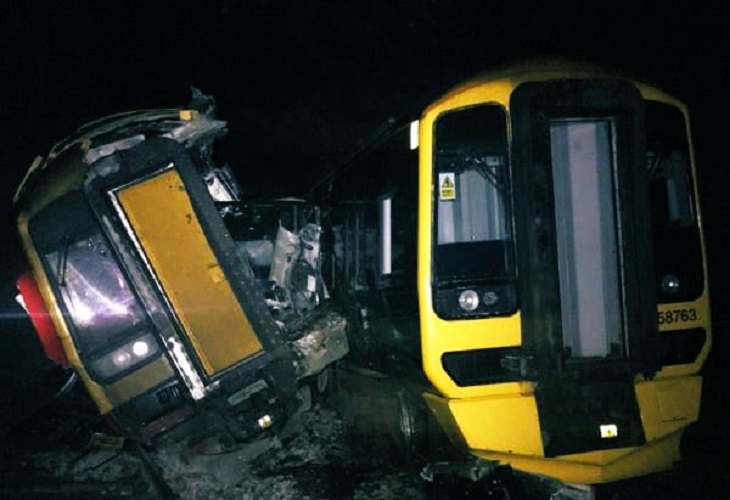 Varios heridos al colisionar dos trenes en el sur de Inglaterra