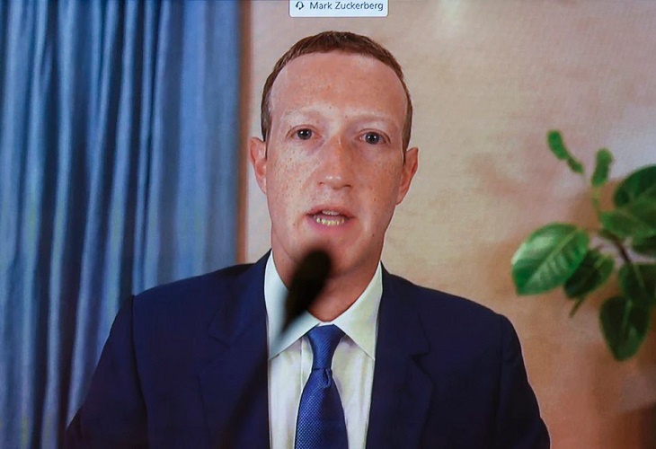 Zuckerberg niega que Facebook anteponga los beneficios a la seguridad