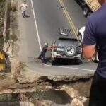Puente colapsó en la vía E482, en la provincia de Manabí