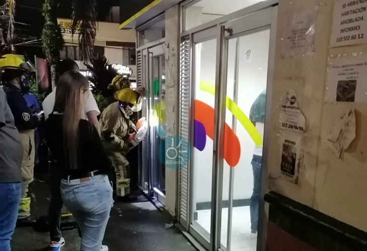 Mujer quedó atrapada en cajero de Bancolombia, en Rionegro