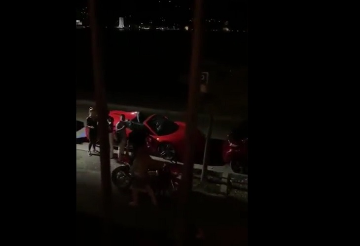 Video de Arturo Vidal borracho en una calle de Como, Italia