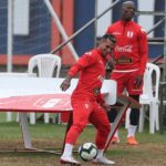 Advíncula y Trauco, los laterales titulares de Perú, no estarán ante Colombia
