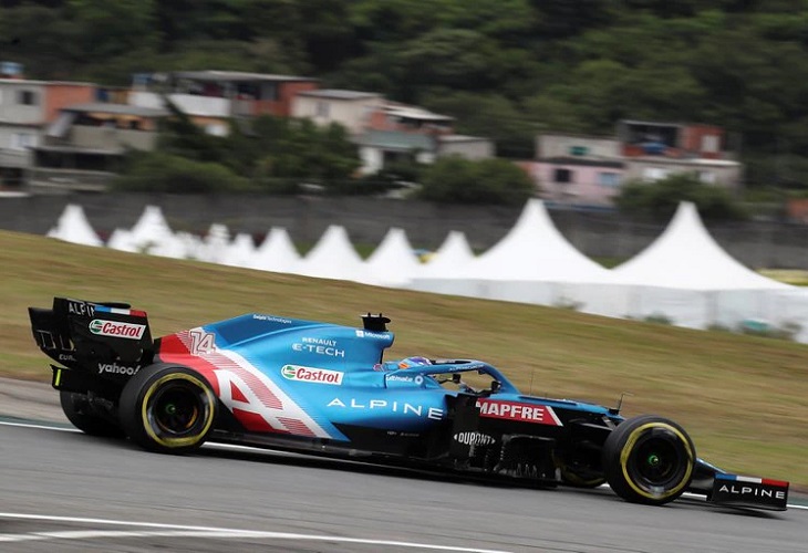 Alonso lideró el libre previo a la calificación sprint en Sao Paulo