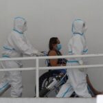 Casos diarios de covid-19 bajan a menos de 200 en El Salvador tras tercer ola