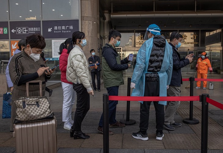 China suma 35 nuevos casos del virus, seis de ellos por contagio local