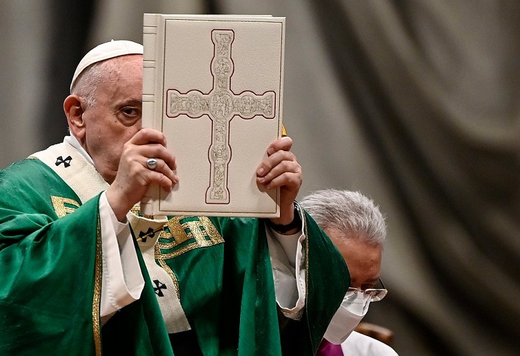 El papa anima a abrir el Humanismo cristiano al mundo y culturas modernas