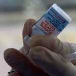 El personal de salud colombiano urge que le apliquen la dosis anticovid de refuerzo
