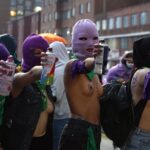 La ola morada rechaza en Colombia la violencia machista y clama por el aborto