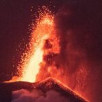 Los científicos, pendientes de si el volcán de La Palma se está reavivando