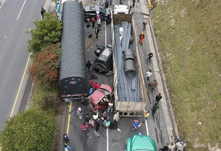 Video del accidente múltiple en la vía Tunja-Bogotá