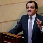 Zuluaga pide unión para derrotar a la izquierda recalcitrante en Colombia
