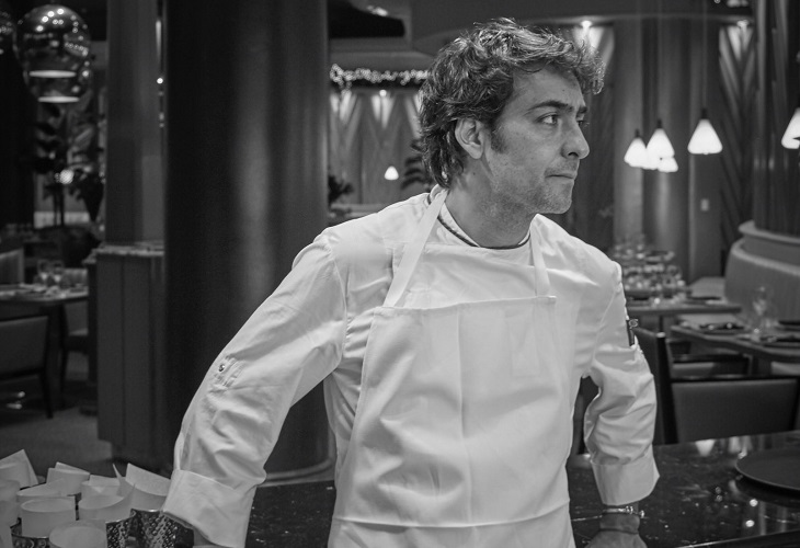 Atracan al chef Chris Carpentier en zona T de Bogotá-MasterChef Colombia