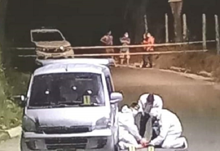 Una mujer y dos hombres aparecen asesinados en una Van en Limoncito, Ricaurte