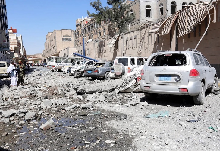 Al menos tres muertos, entre ellos un niño, en bombardeo saudí en Yemen