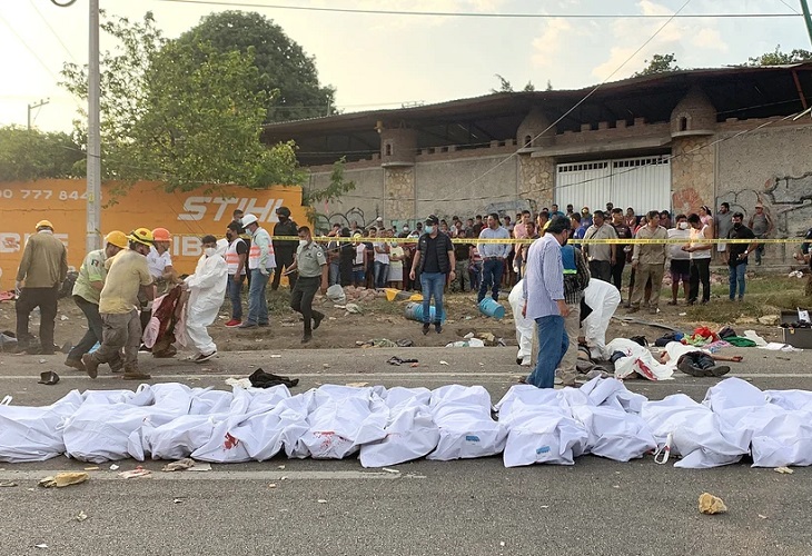 Autoridades investigan causas de accidente de migrantes en sur de México