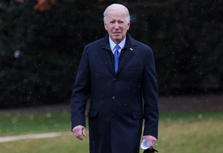 Biden insiste a Putin sobre consecuencias devastadoras si invade Ucrania