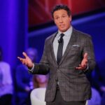 CNN despide al hermano de Cuomo por ayudar al gobernador en un escándalo sexual