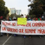 Caravana de indocumentados marcha en Ciudad de México por el Día del Migrante