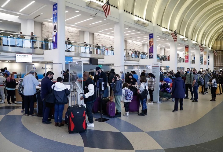 Cientos de vuelos cancelados en Estados Unidos por cuarto día consecutivo