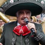 Colombia llora la muerte de Vicente Fernández, genio del folclor regional