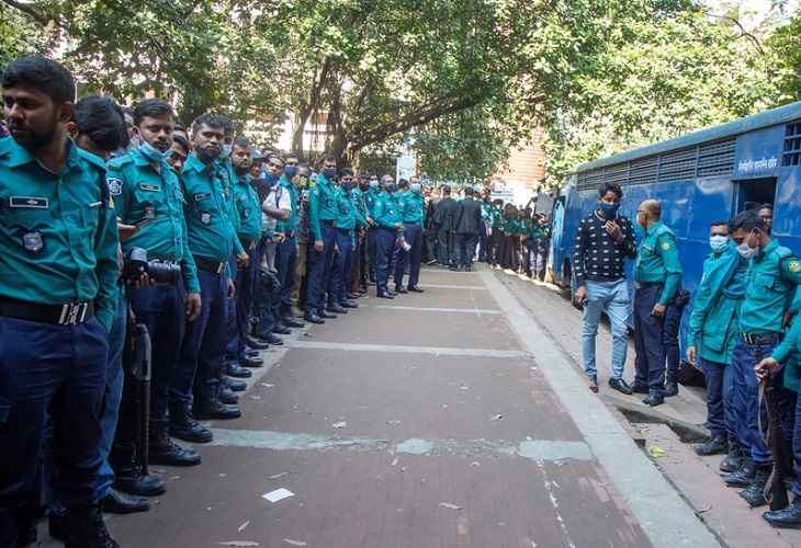 Condenan a muerte a 20 personas vinculadas con el Gobierno en Bangladesh