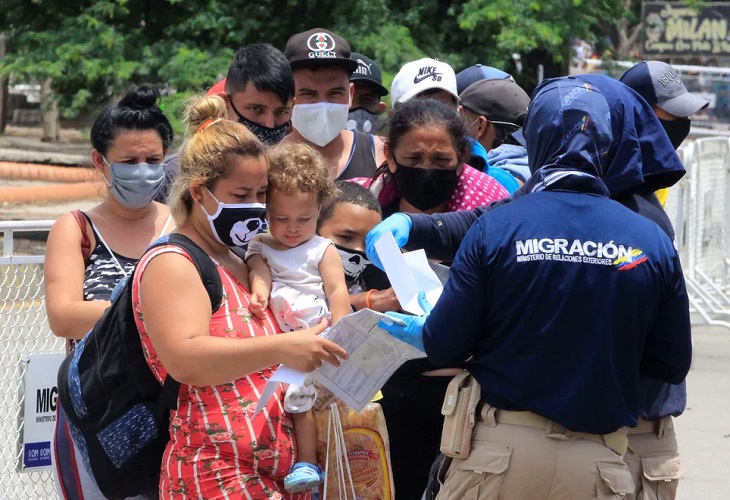 Duque espera que los migrantes venezolanos estén regularizados en 2022