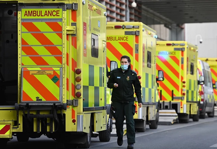 El Reino Unido suma 122.000 contagios, récord de la pandemia por tercer día