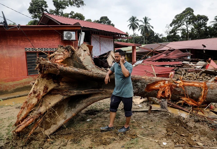 Elevan a 46 muertos y 5 desaparecidos por las inundaciones en Malasia