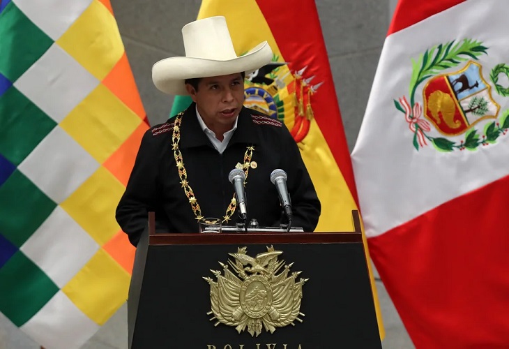 Investigan a fiscales de Perú por irregularidades al allanar la sede del Gobierno