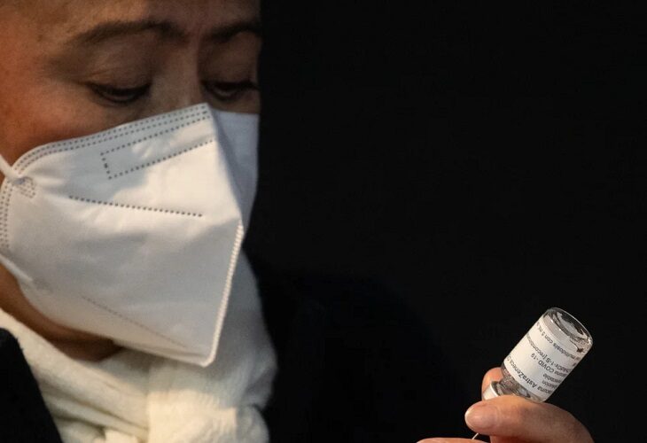 México sigue sin llegar a la cobertura plena tras un año de vacunación