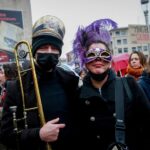 Miles de personas claman en Bélgica contra el cierre de la cultura por covid