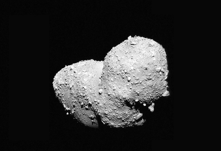 NASA - Primera radiografía del asteroide Ryugu - oscuro y con una elevada porosidad