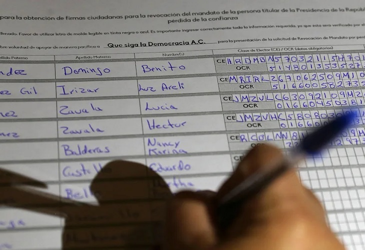 Vence el plazo en México para entregar las firmas para revocar al presidente