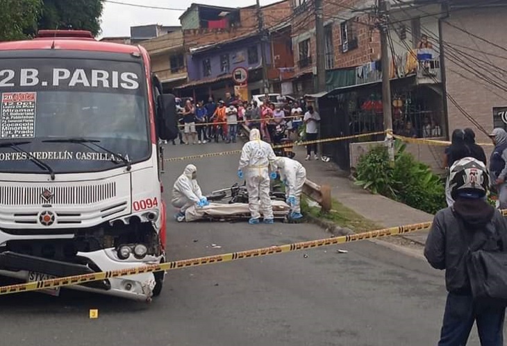 Motociclista muerto en choque en el Doce de Octubre, Medellín