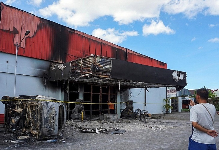 Al menos 19 muertos en un incendio en una discoteca en la Papúa indonesia
